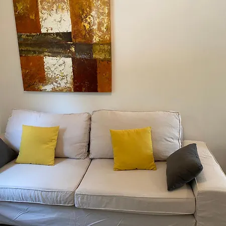 A Poissy Apartment *